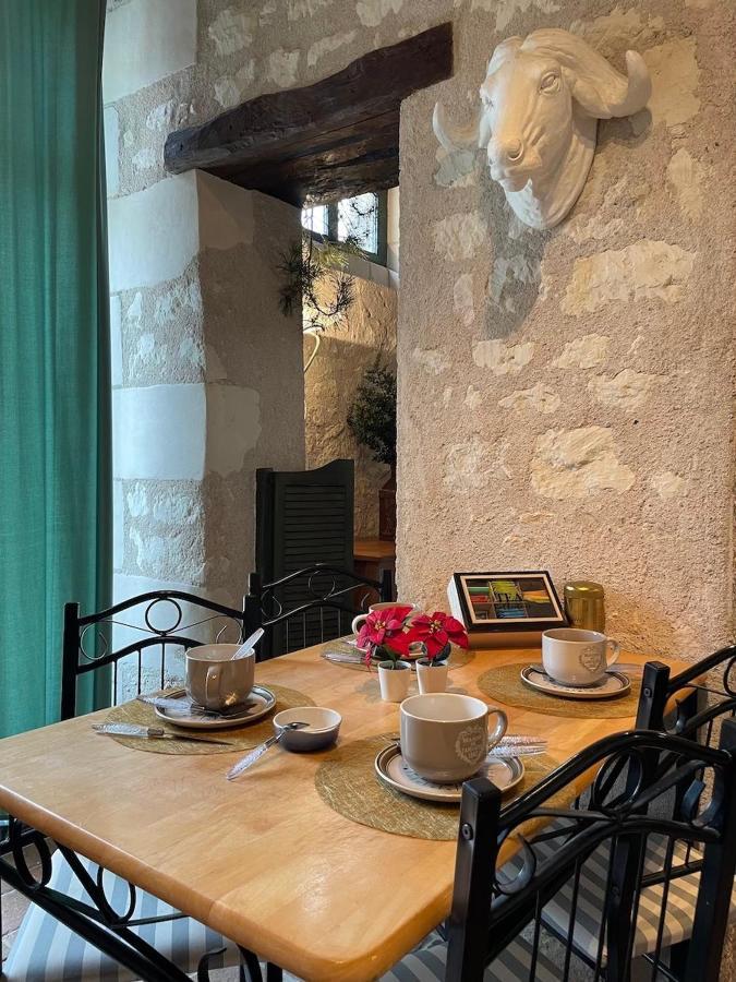 Le Relais, La Dormance, Le Bois Dormant Hotel Chateauvieux  ภายนอก รูปภาพ