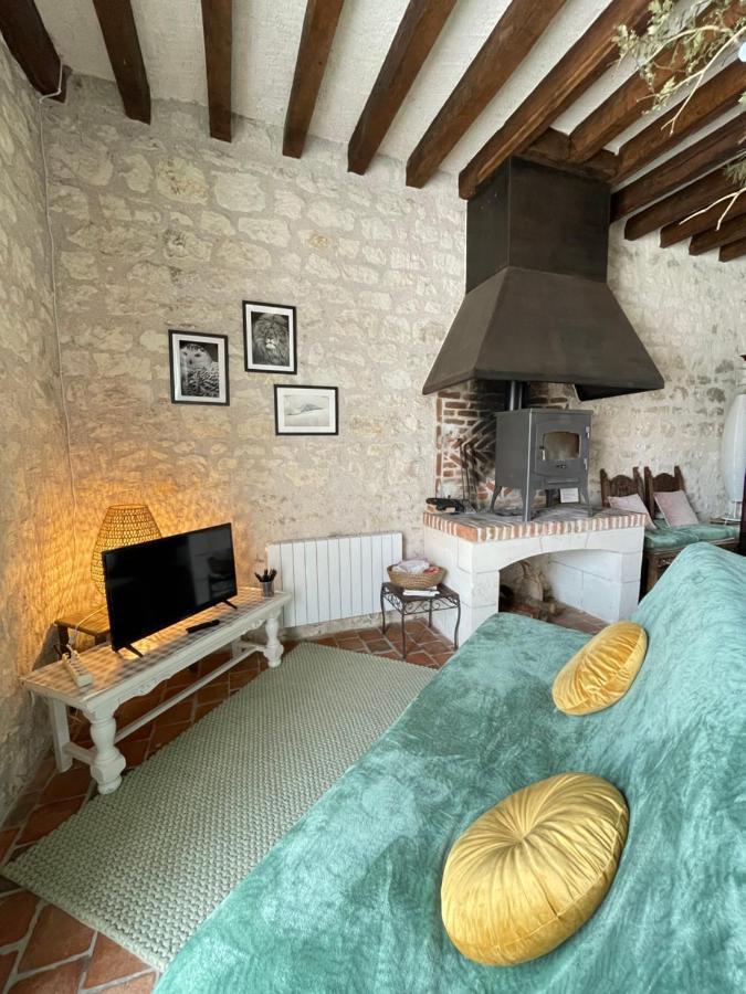 Le Relais, La Dormance, Le Bois Dormant Hotel Chateauvieux  ภายนอก รูปภาพ