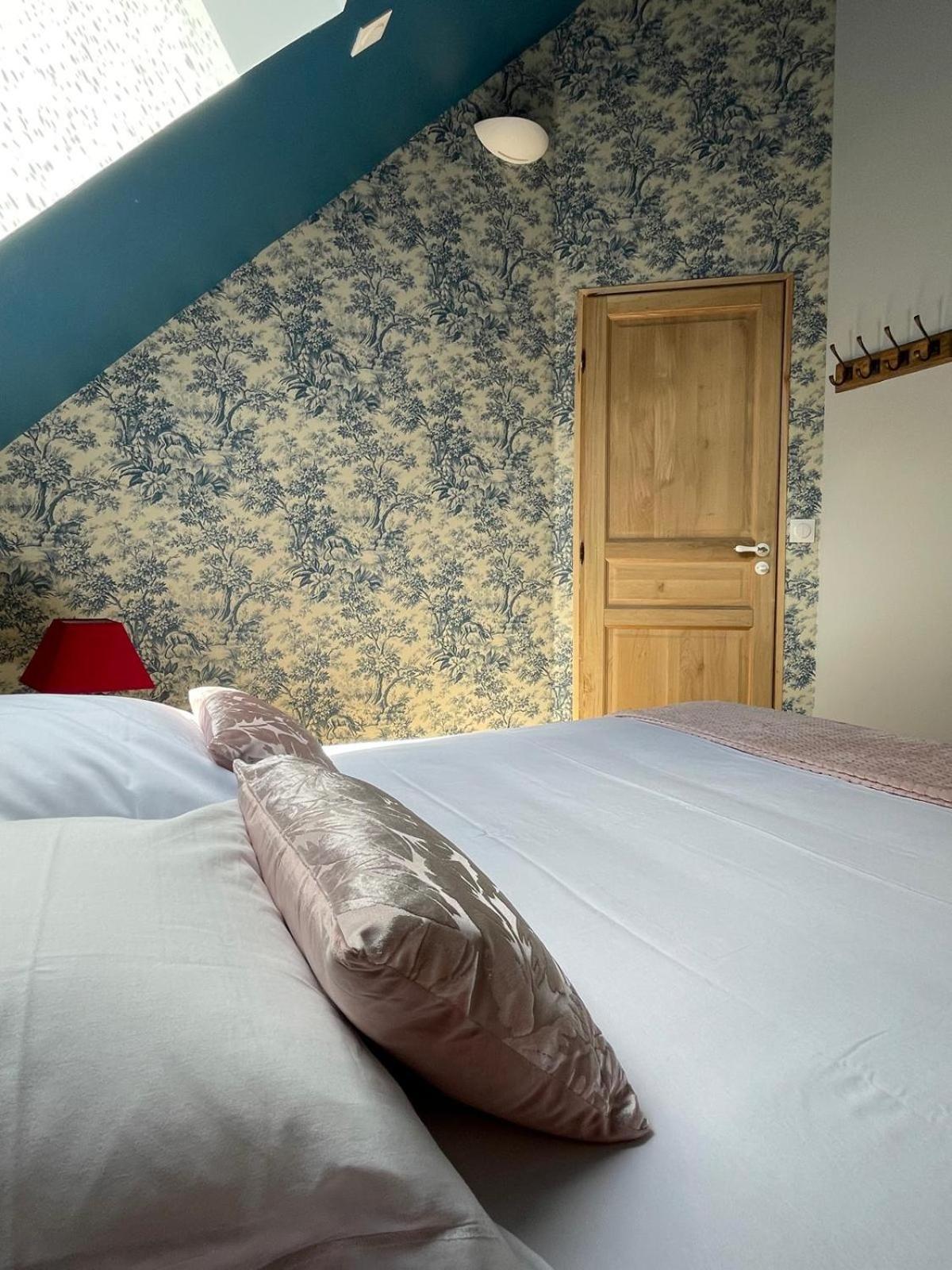 Le Relais, La Dormance, Le Bois Dormant Hotel Chateauvieux  ภายนอก รูปภาพ